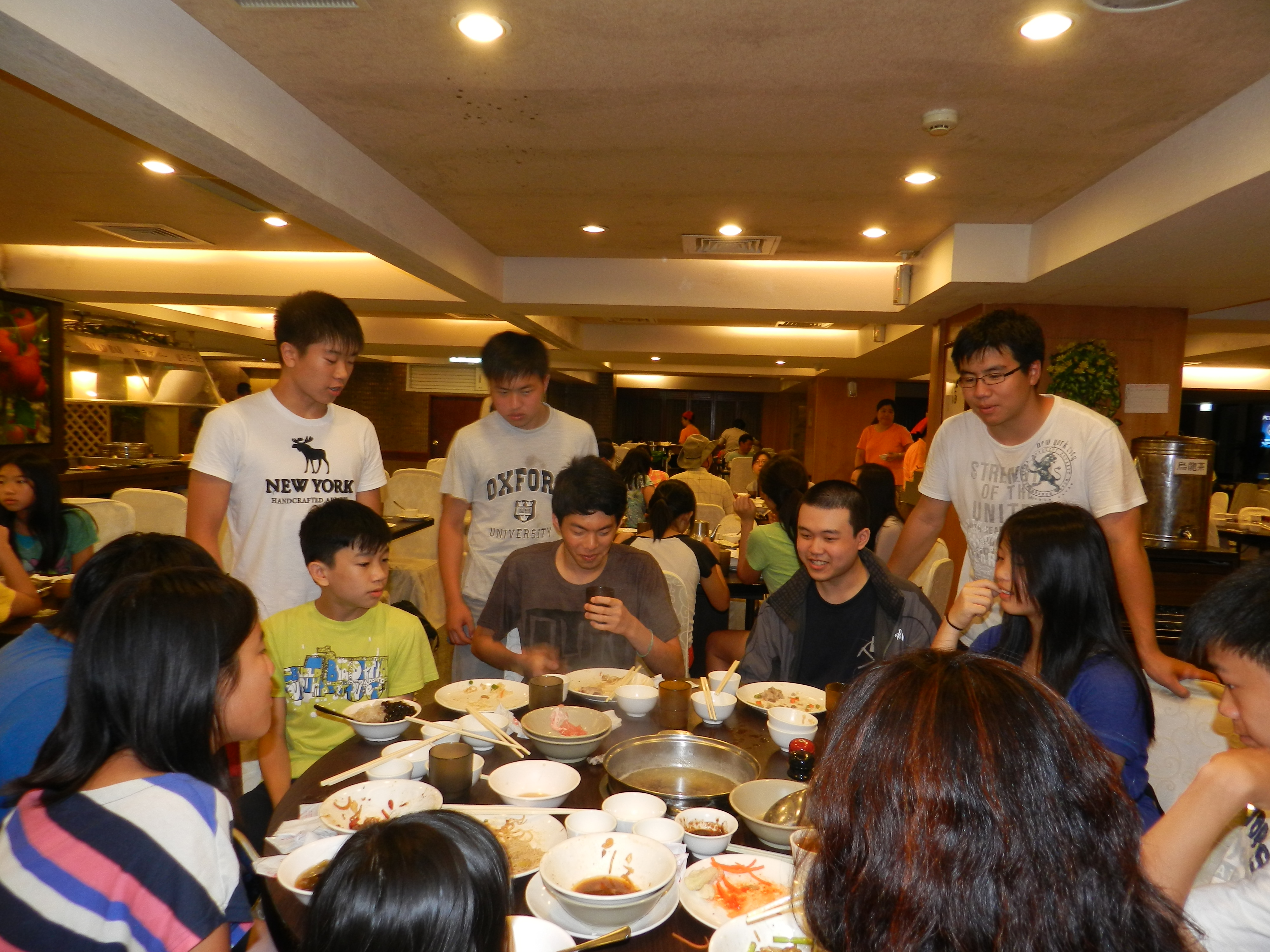 YOCDiningFunBoysB20120706.JPG